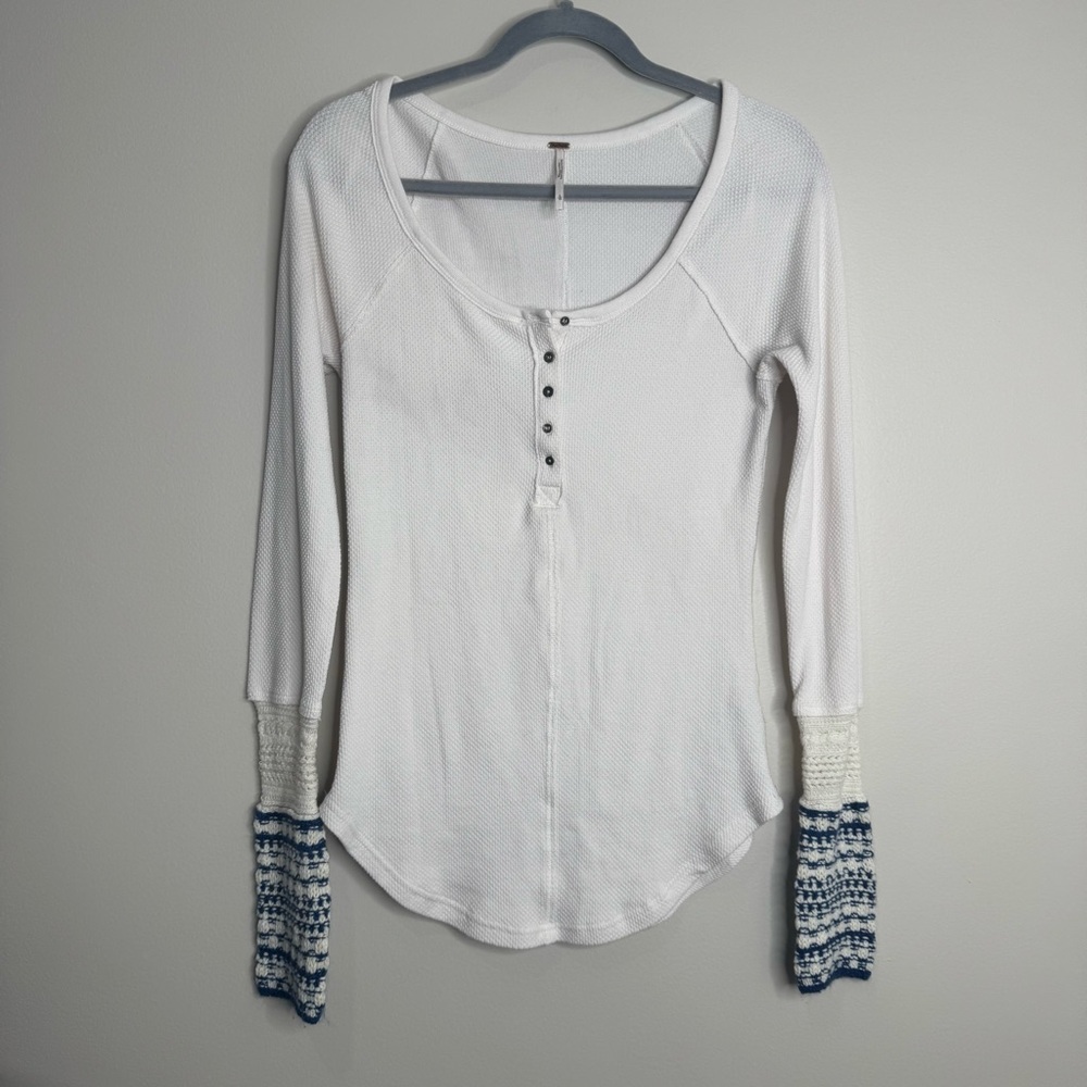 Free People Newbie Ski Lodge Waffle Henley Crochet Cuff White Blue Size Large